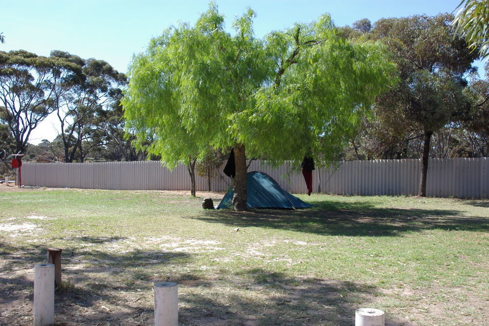 Acclaim Gateway Caravan Park Dundas Exterior photo