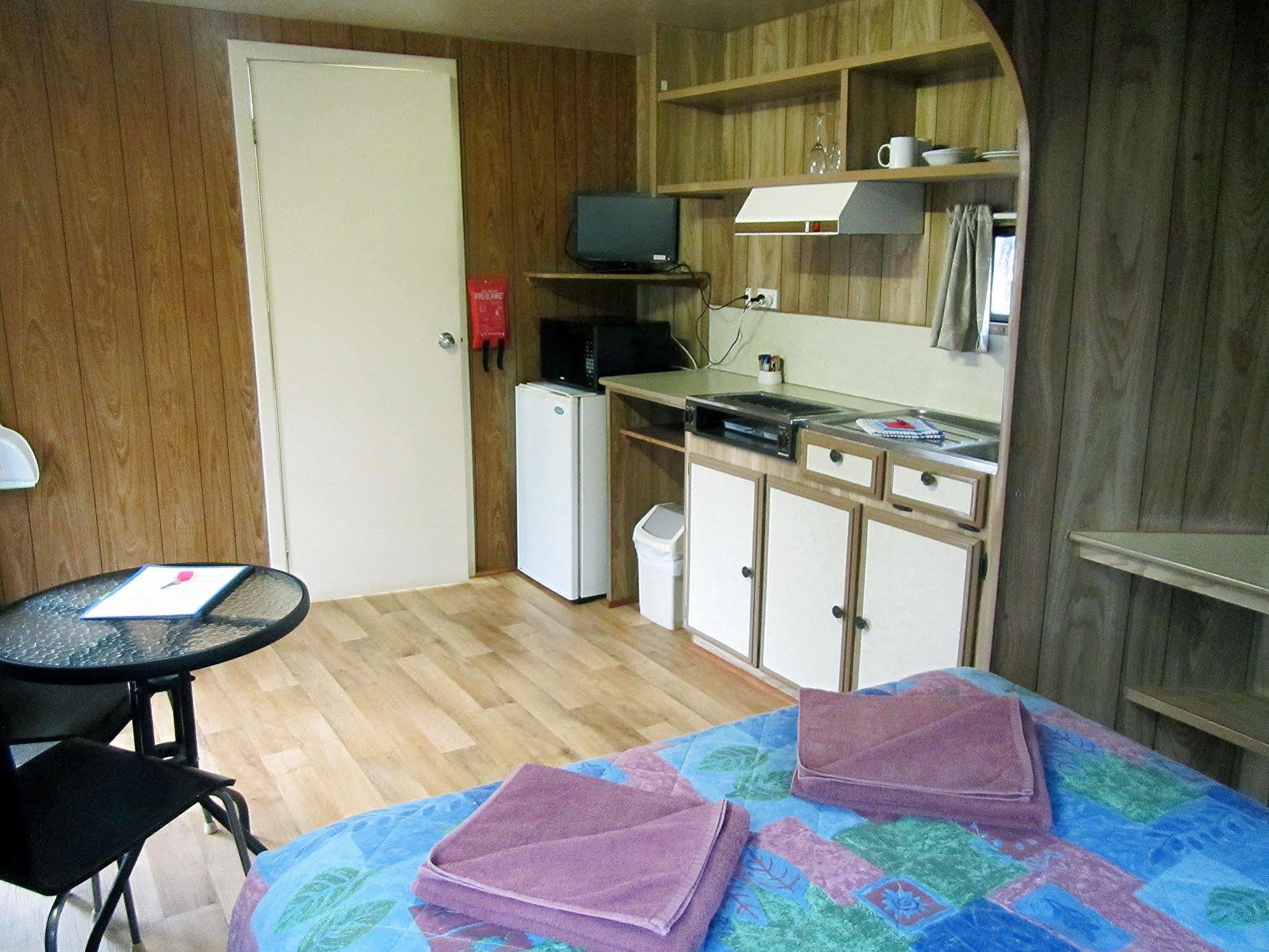 Acclaim Gateway Caravan Park Dundas Exterior photo